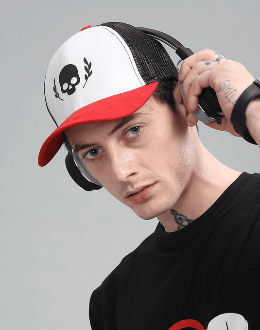 Caps